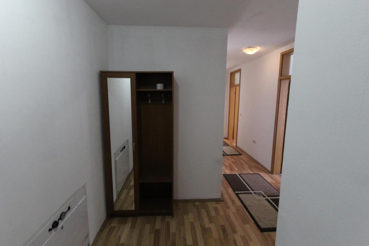 Kasumi Apartment Pristina Extérieur photo