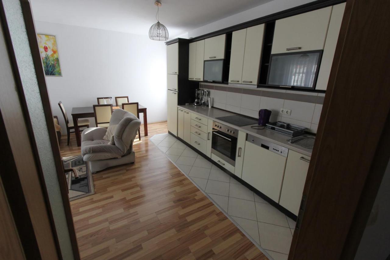 Kasumi Apartment Pristina Extérieur photo
