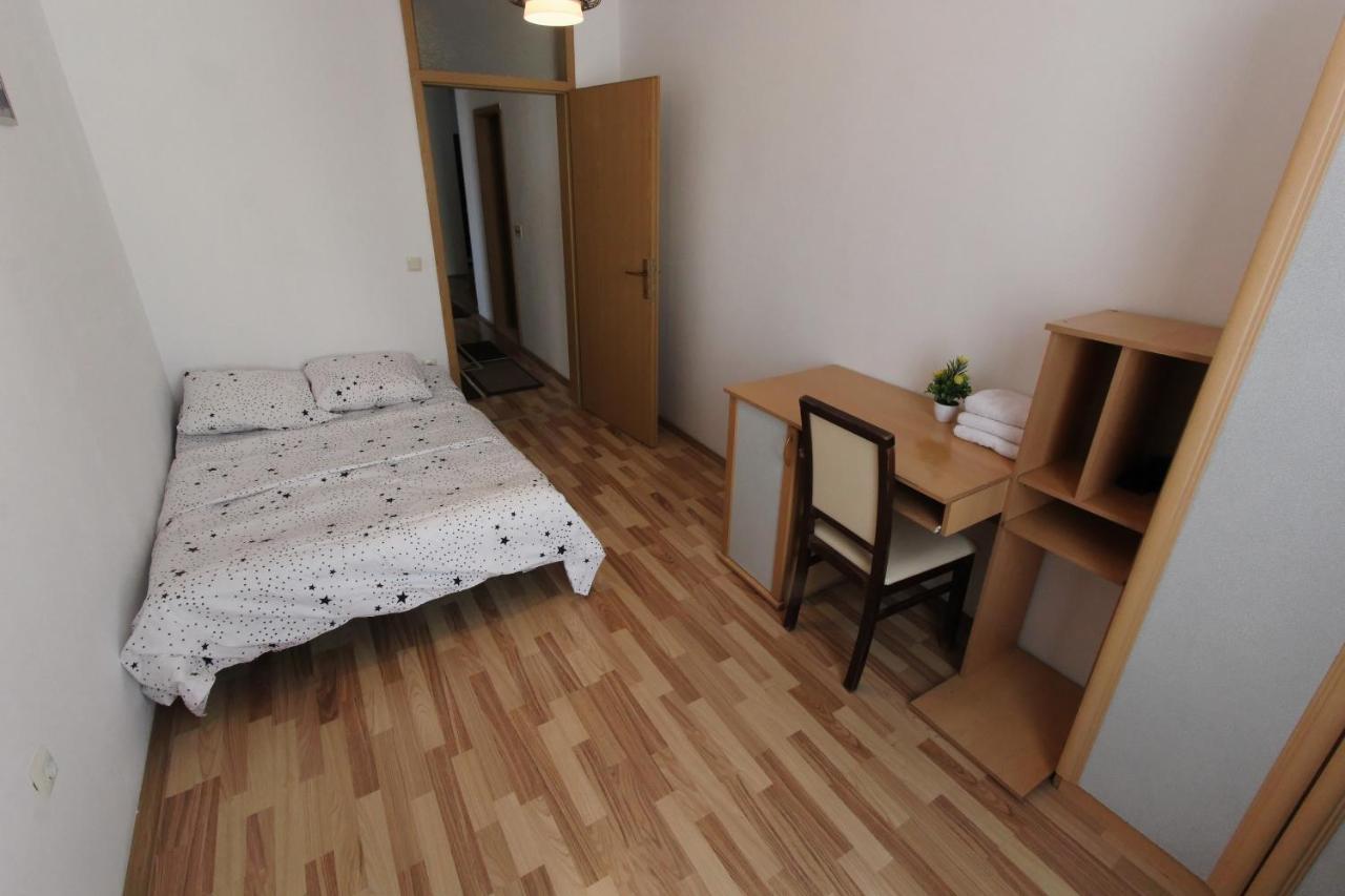 Kasumi Apartment Pristina Extérieur photo